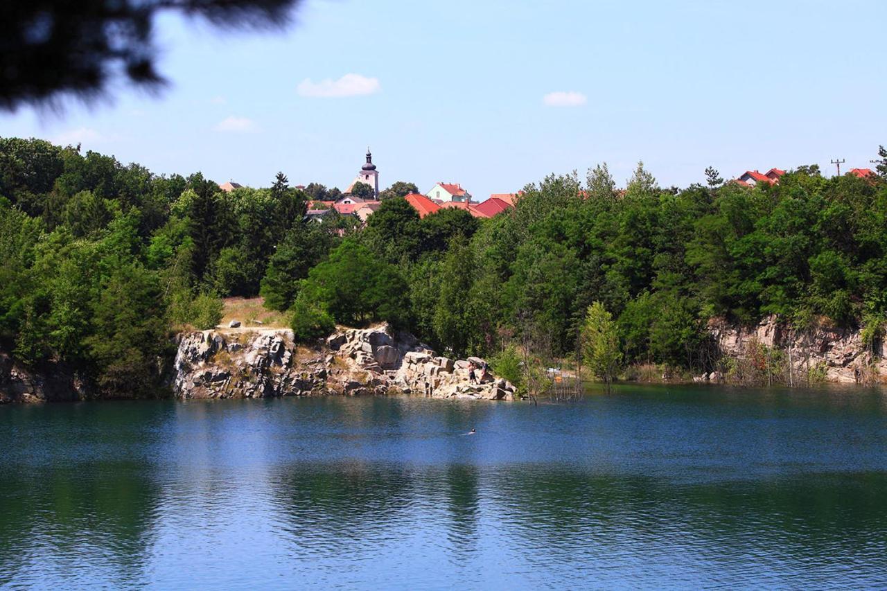 VÁŠ SKLEP - vinný sklep a penzion Znojmo Exterior foto