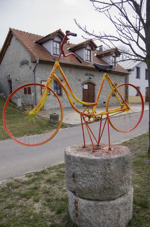 VÁŠ SKLEP - vinný sklep a penzion Znojmo Exterior foto