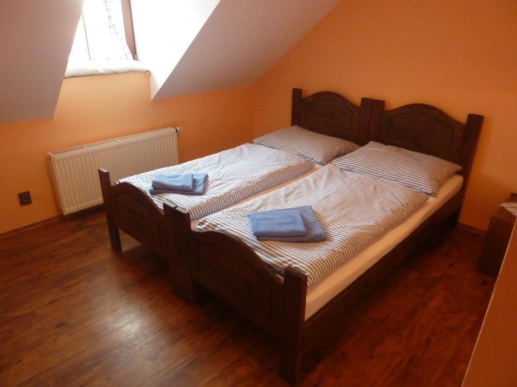 VÁŠ SKLEP - vinný sklep a penzion Znojmo Quarto foto